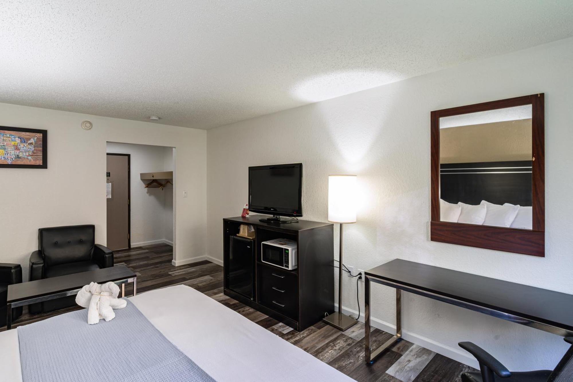 Econo Lodge Cleveland Southeast - Kent Streetsboro Exteriör bild
