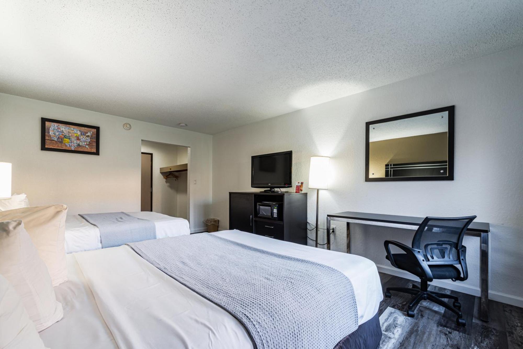 Econo Lodge Cleveland Southeast - Kent Streetsboro Exteriör bild