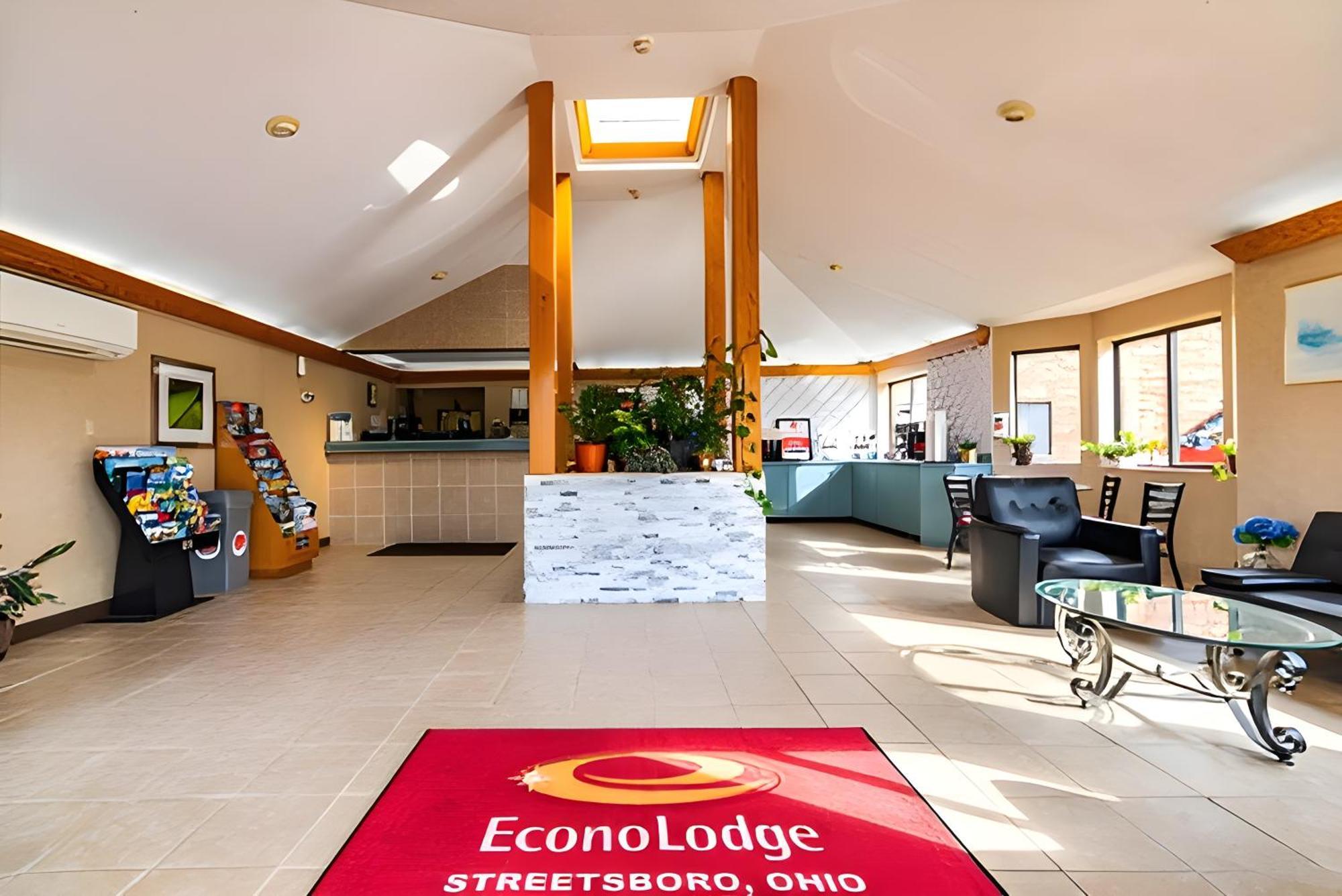 Econo Lodge Cleveland Southeast - Kent Streetsboro Exteriör bild