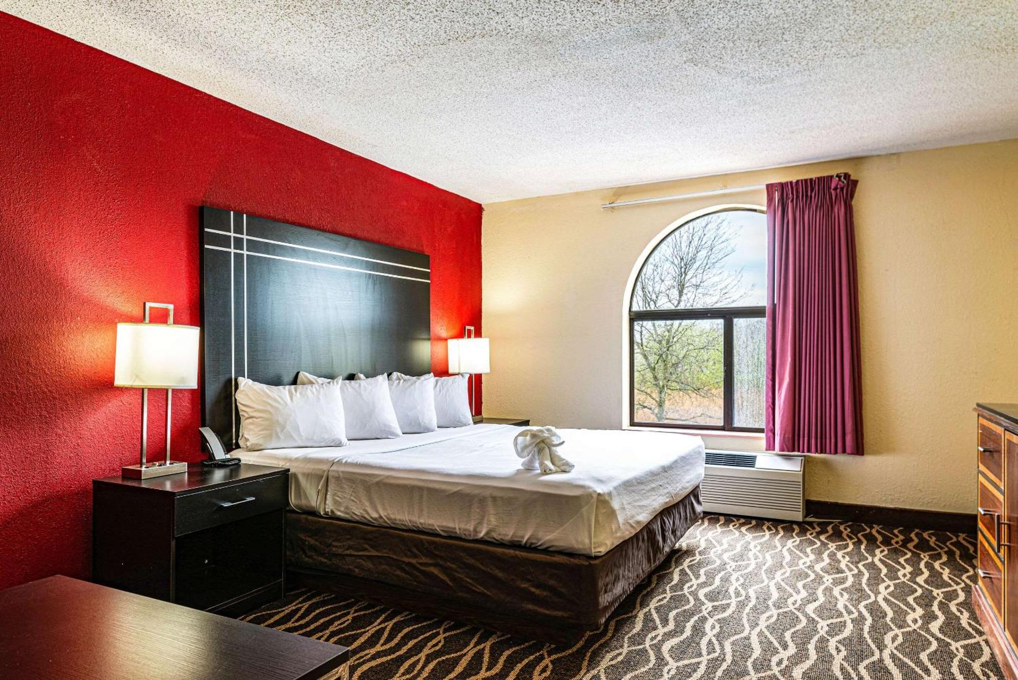 Econo Lodge Cleveland Southeast - Kent Streetsboro Exteriör bild