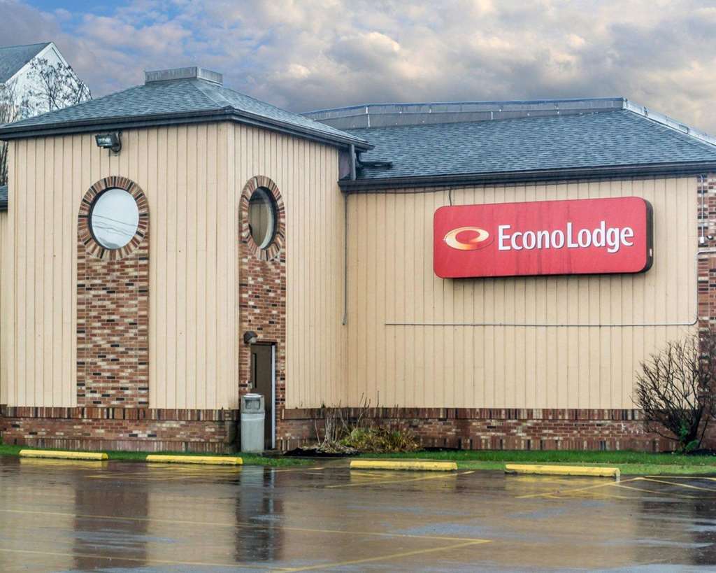 Econo Lodge Cleveland Southeast - Kent Streetsboro Exteriör bild